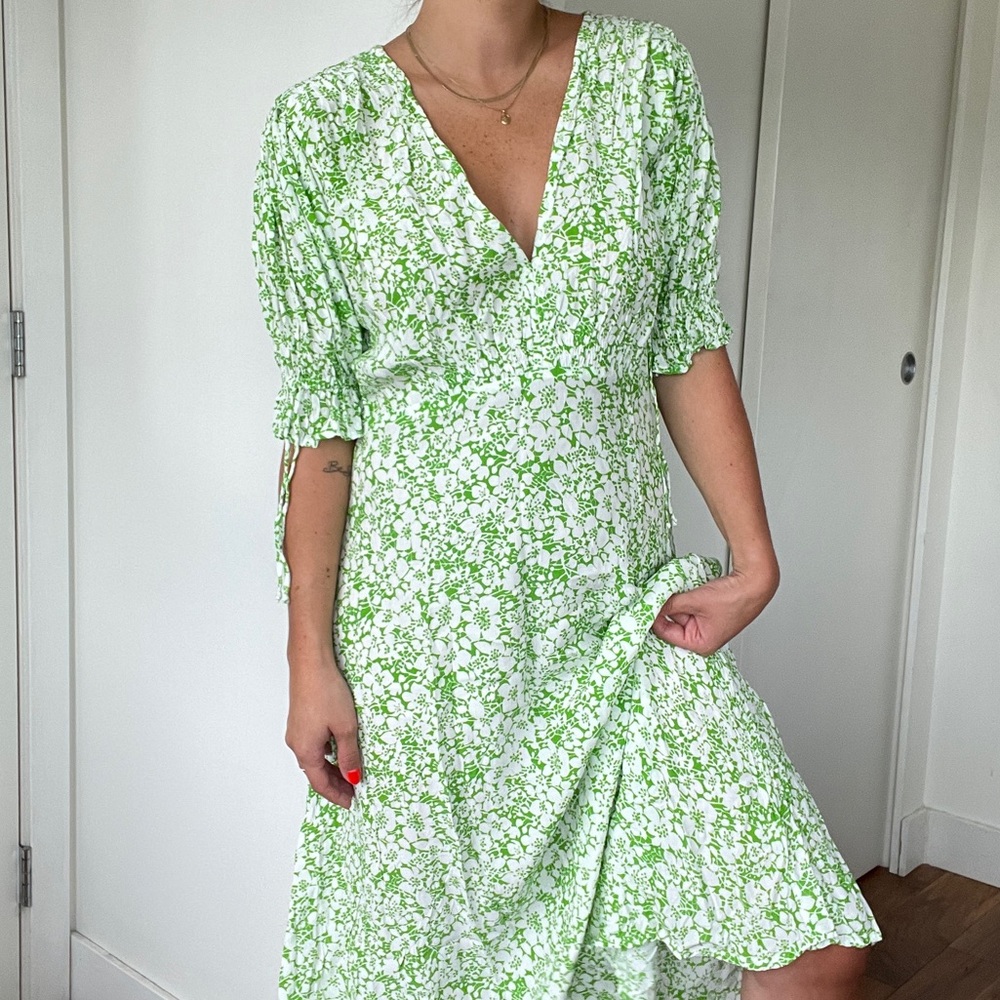 NWT FAITHFULL THE BRAND Meija Midi Dress / Freja Floral